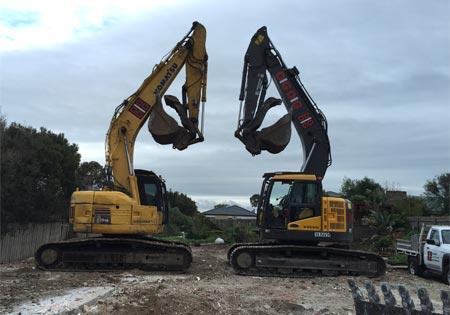 Machinery performing demolition services in the Melbourne  Southeast Suburbs